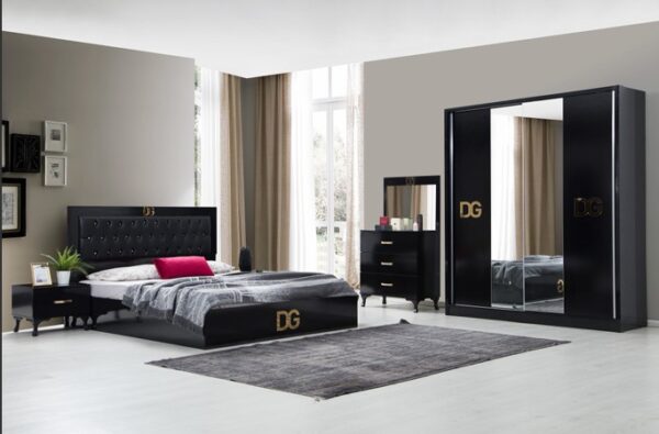 DG BLACK