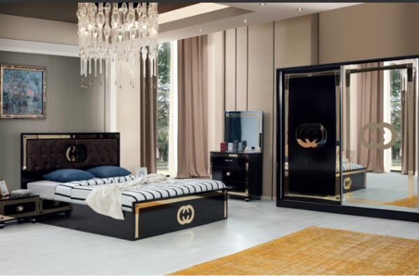 GUSTO BLACK